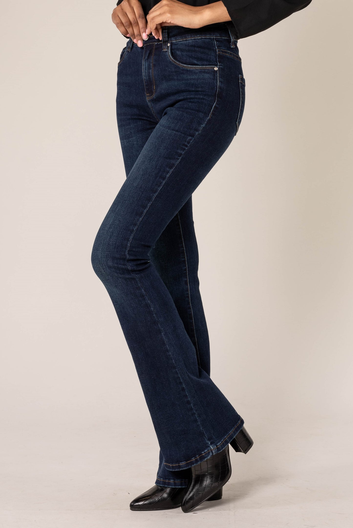 Jeans bootcut scuri TALL