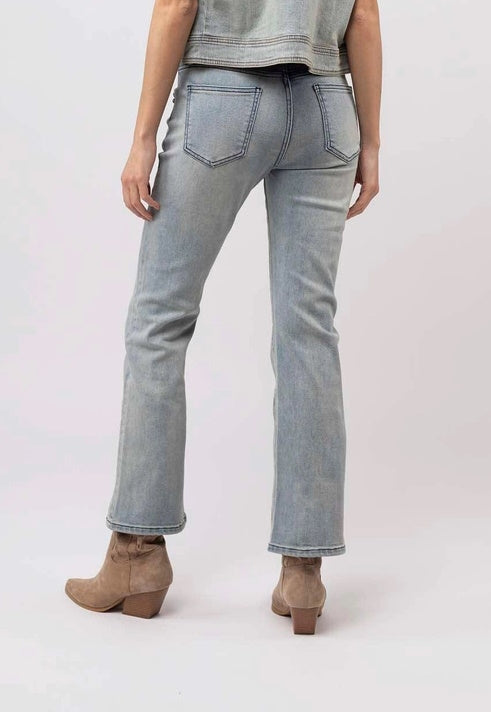 Jeans con dettagli borchie