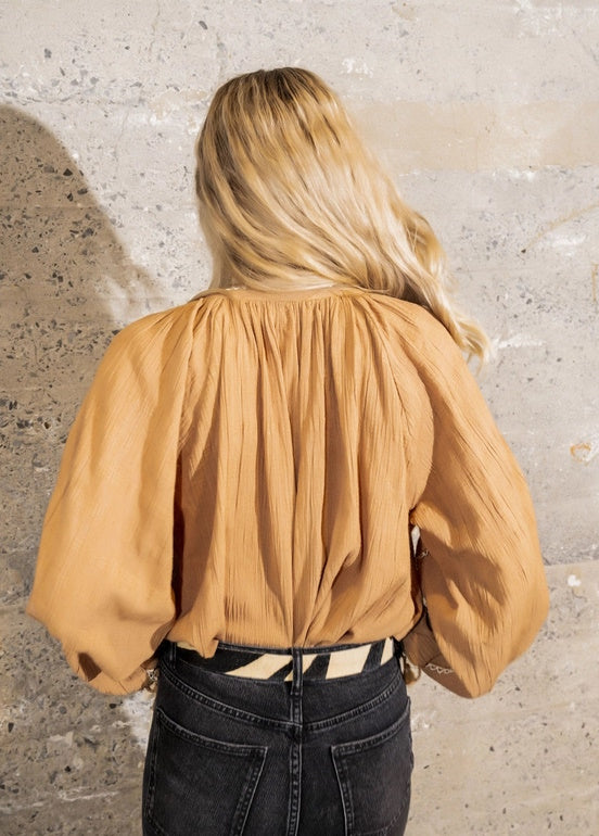 Blusa beige